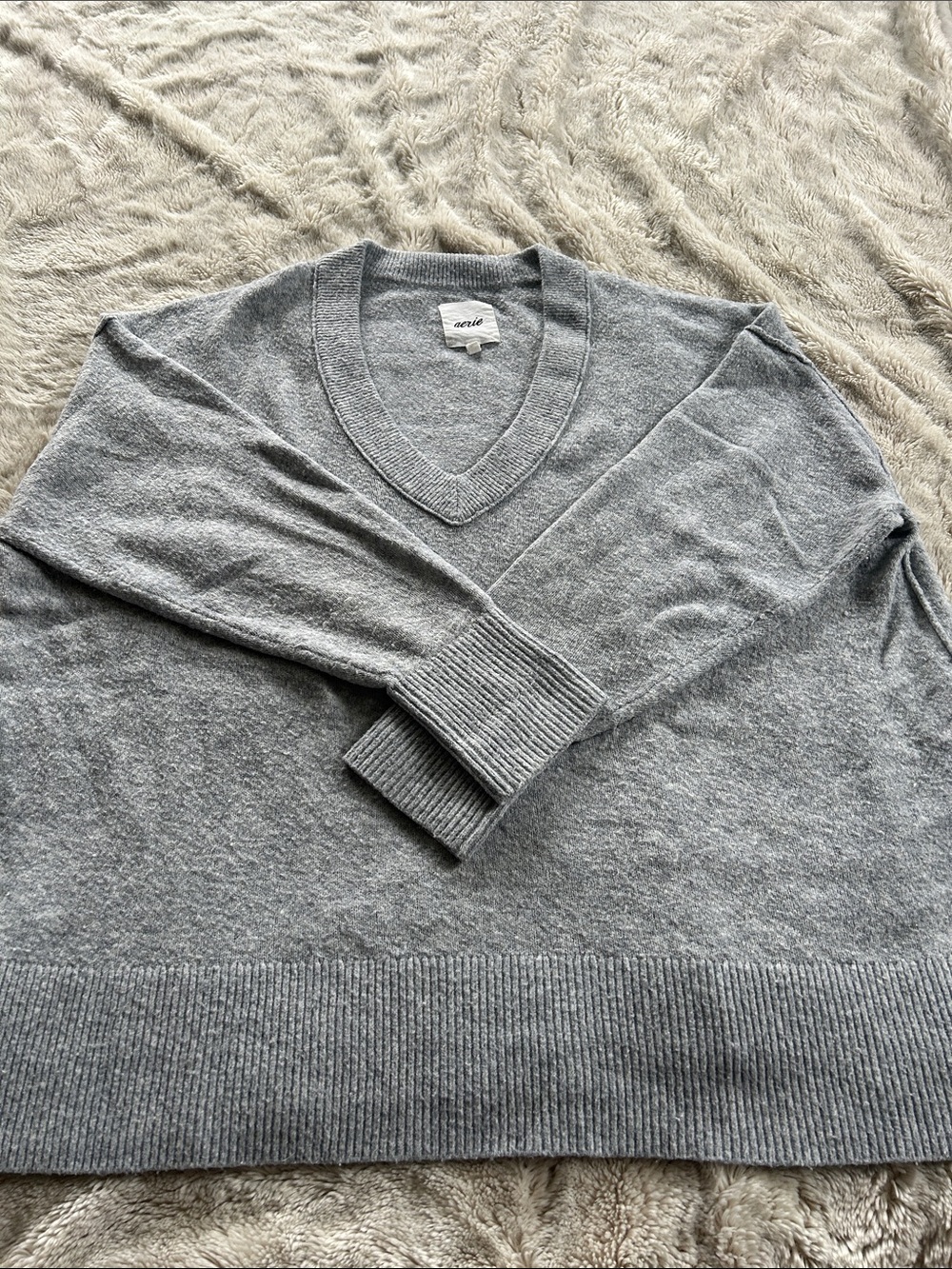 aerie Women's V-Neck Sweater in Gray